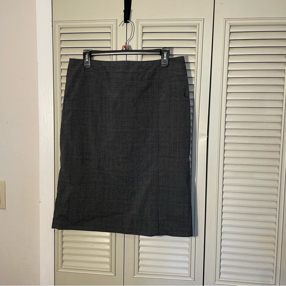 Mossimo gray and black plaid pencil skirt